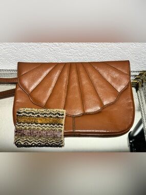 Vintage Leather Wristlet Clutch w/Vintage Beaded Coin Purse